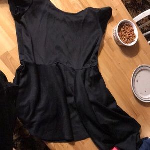 Shirt with side tail